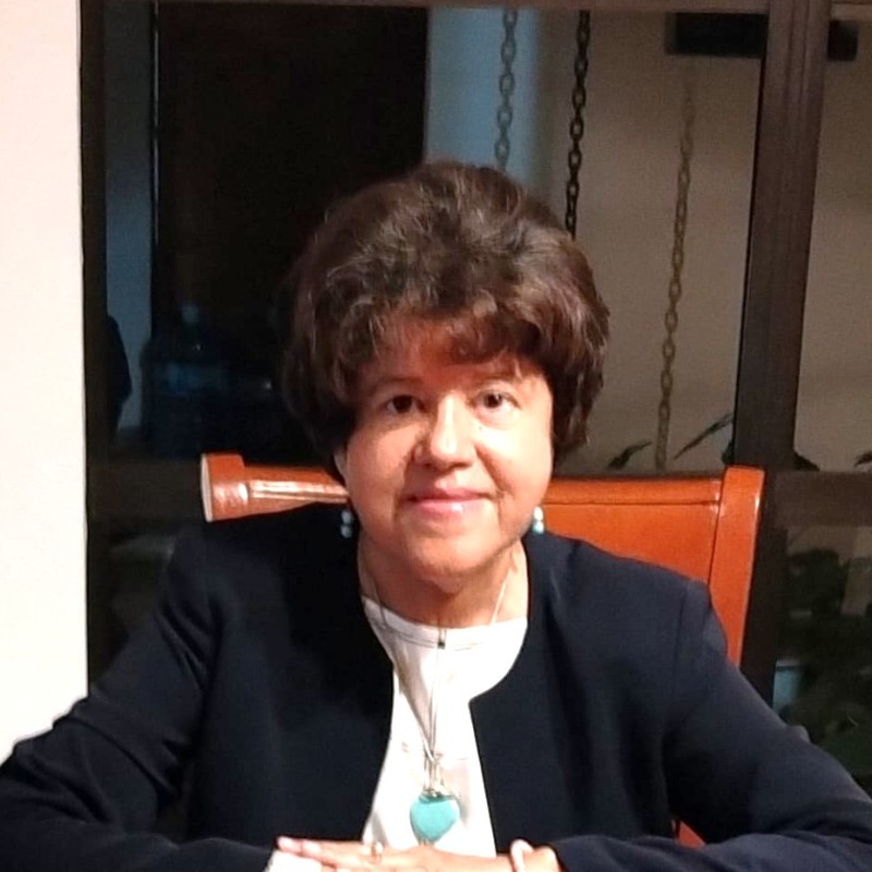 Rosamaría Flores